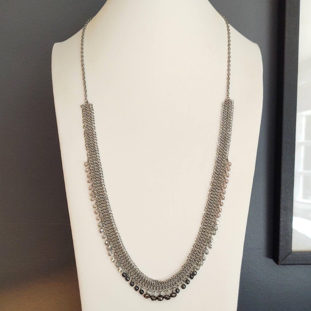 Flat silver chain necklace w/neutral beaded fringe